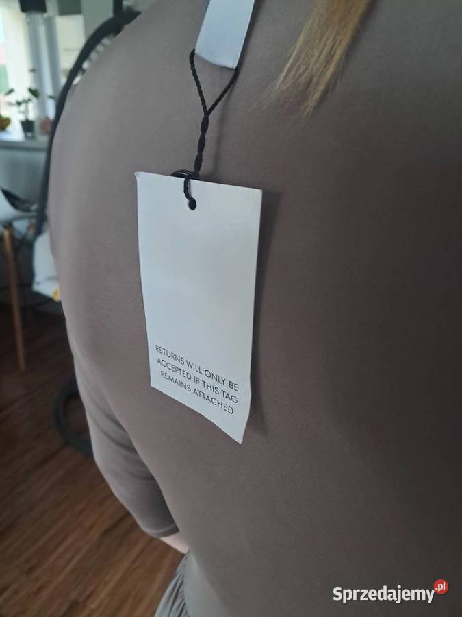 nowa beżowa sukienka firmy Chiara Forthi rozmiar świętokrzyskie Sandomierz