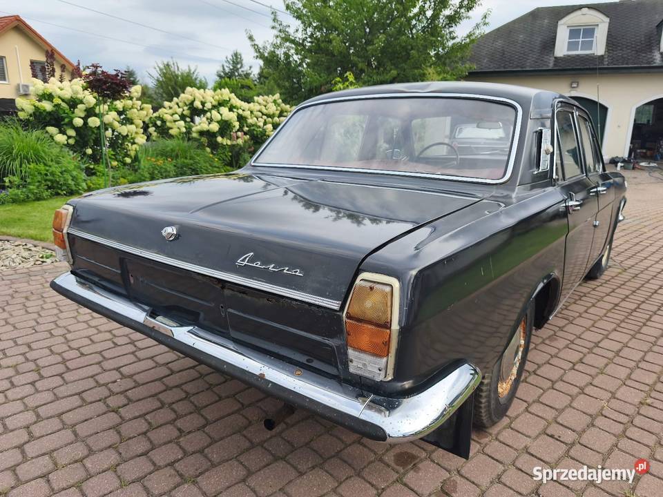 Wołga GAZ 24 I seria1973 Wołga Góra Kalwaria