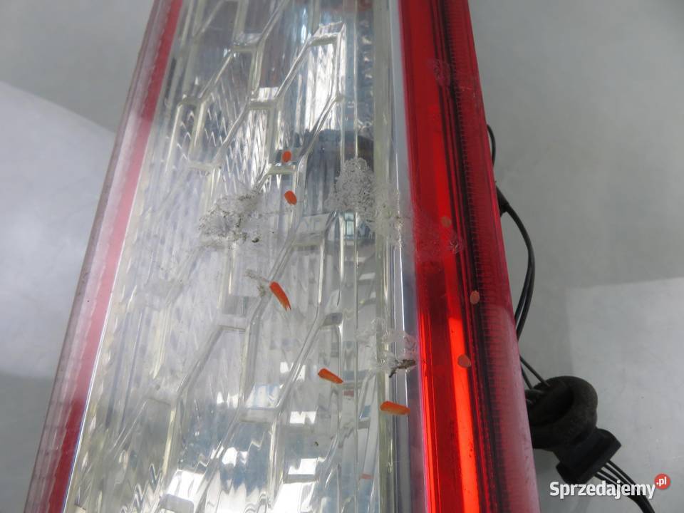 LAMPA PRAWA TYLNA FORD FOCUS MK2 II 8M5113404A osobowe