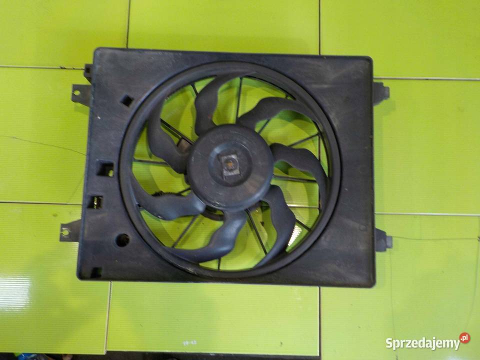 IX55 0812 EUROPA 30 CRDI wentylator chlodnicy Części samochodowe Suków