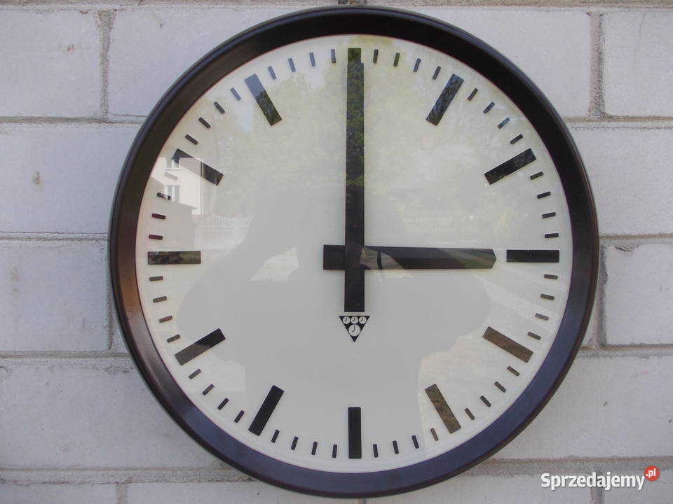 Zegar kolejowy wtórny śred 48 z PRL