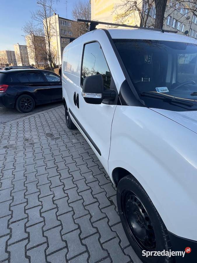 Fiat Doblo II 13 90 niski przebieg Fiat Radomsko