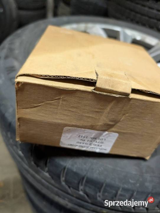 Skrzynka przeróżnych lamp osobowe Zamość