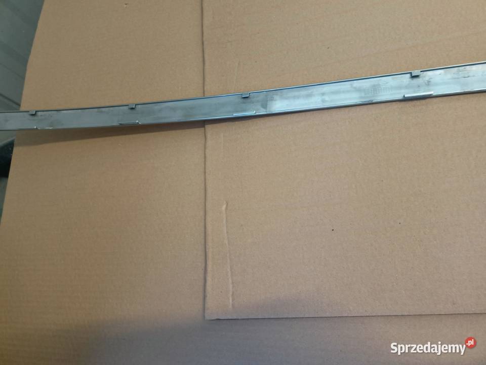 GRILL LISTWA DOLNA MASKI KABINY VOLVO FH5 Części samochodowe Sulechów