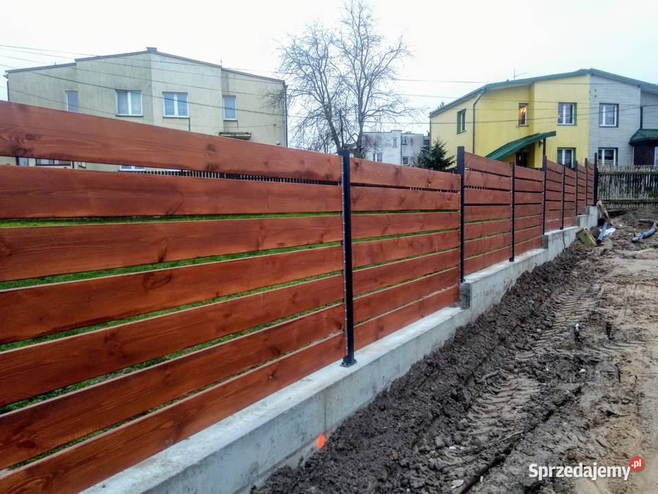 Słupek ogrodzeniowy z stopą mocującą 150 Białystok