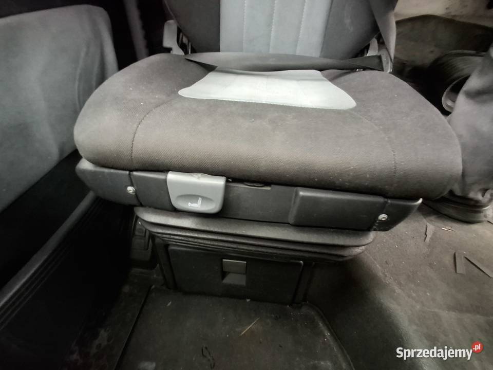 IVECO STRALIS FOTEL PASAŻERA PNEUMATYCZNY PRAWY ciężarowe Fotele i kanapy Bieleń