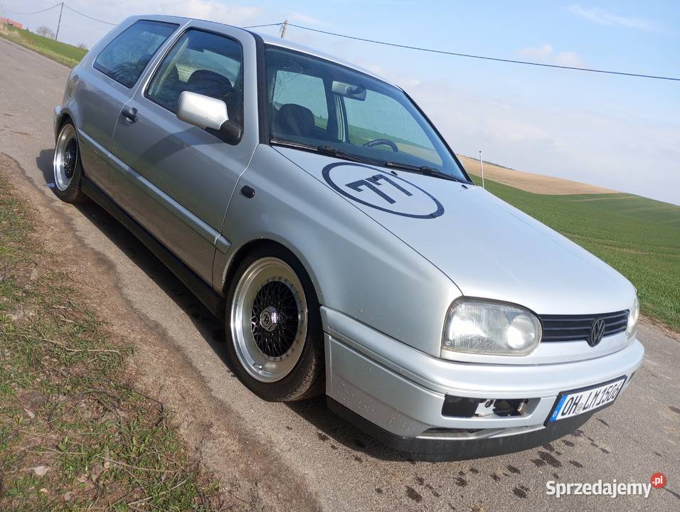 Volkswagen Golf Mk 3 18 benzyna klimatyzacja Świecie nad Osą