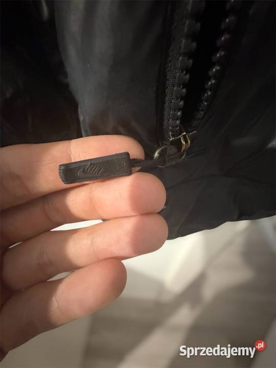 Męska kurtka z małą dziurką Nike L 178182 stan Kowale