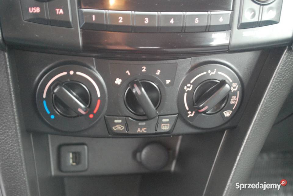 Suzuki Swift 4x4 Klima Grzane Fotele Zadbany 1200cm3 Nowy Sącz sprzedam