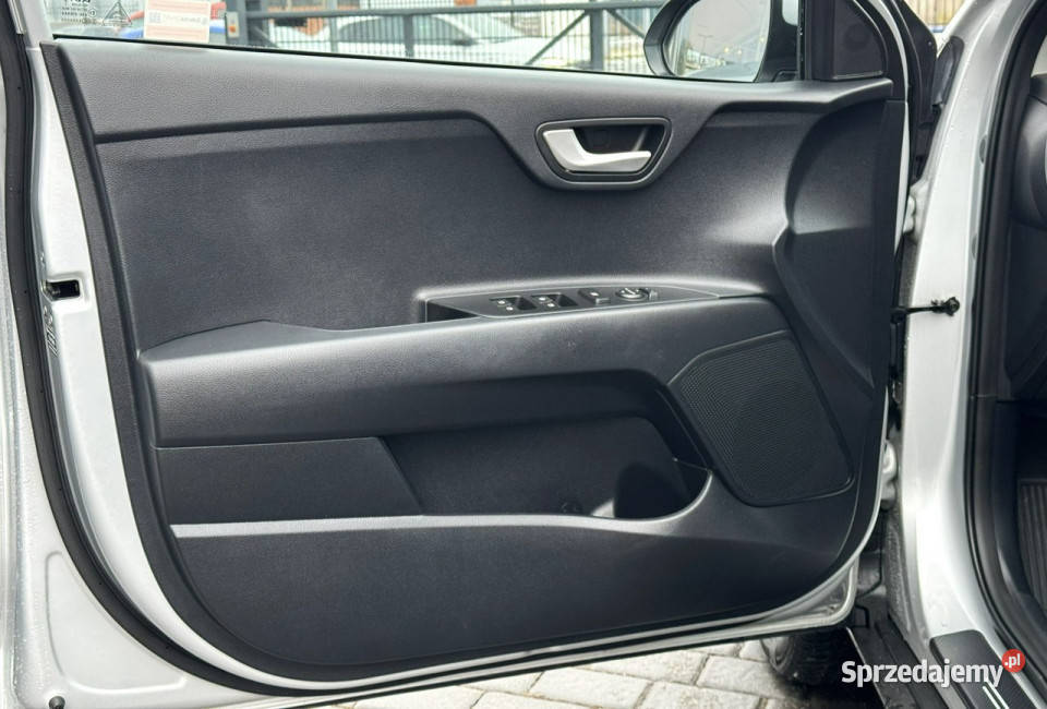 Kia Stonic 12 84serwisowany ASOgwarancjagrzane isofix Toruń