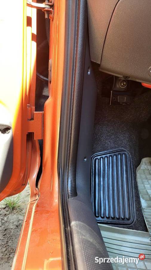 FIAT SEICENTO stan kolekcjonerski Rok produkcji 2001