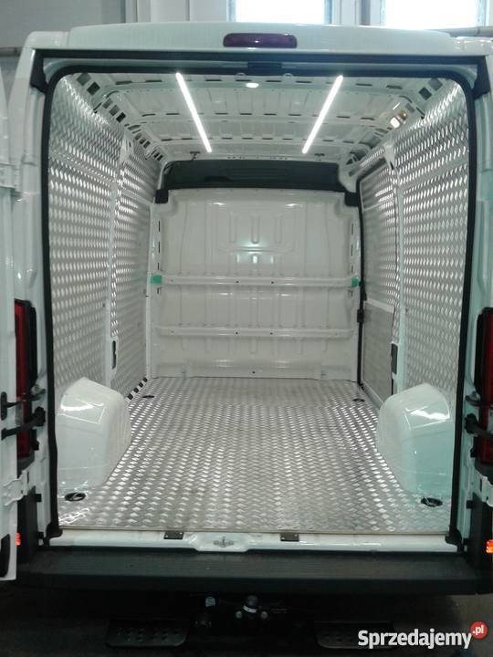 ZABUDOWY BUSÓW Pozostałe usługi moto