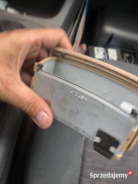 Popielniczka mercedes 124 coupe CE Rok produkcji 1992 Kielce