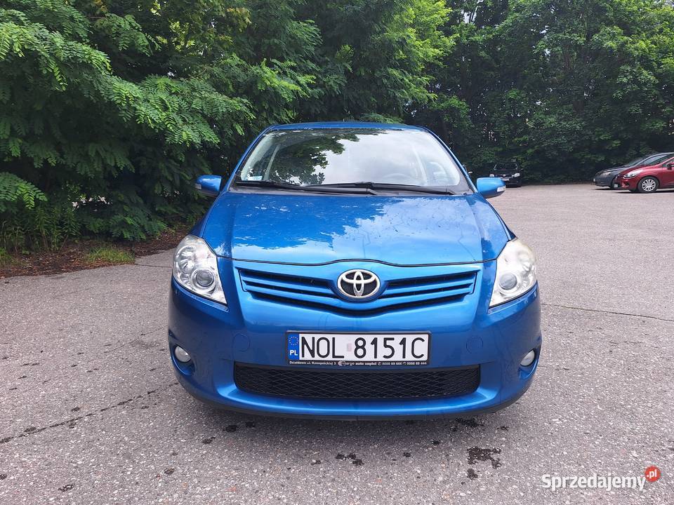 Toyota auris 13 benzyna klima 2KM warmińsko-mazurskie Olsztyn