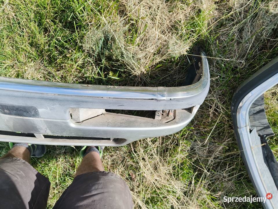 Zderzaki audi 90 przód tył Szczyrzyc