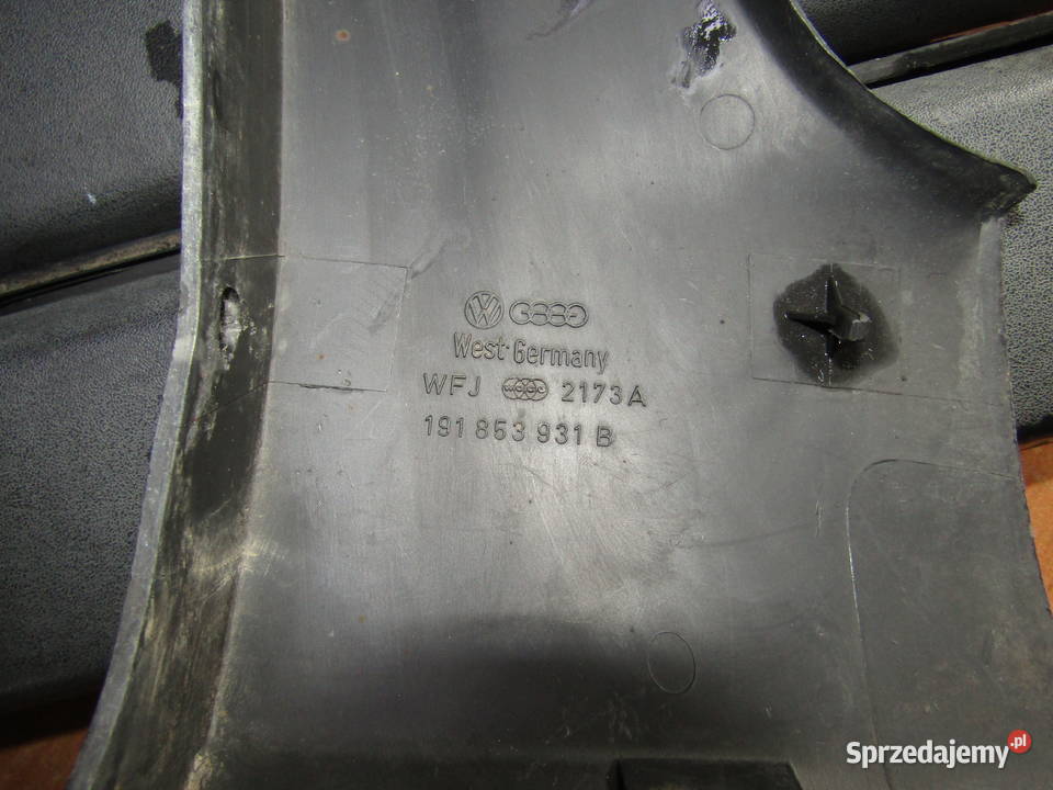 LISTWA DRZWI BŁOTNIKA WOLKSVAGEN GOLF II 8692 łódzkie