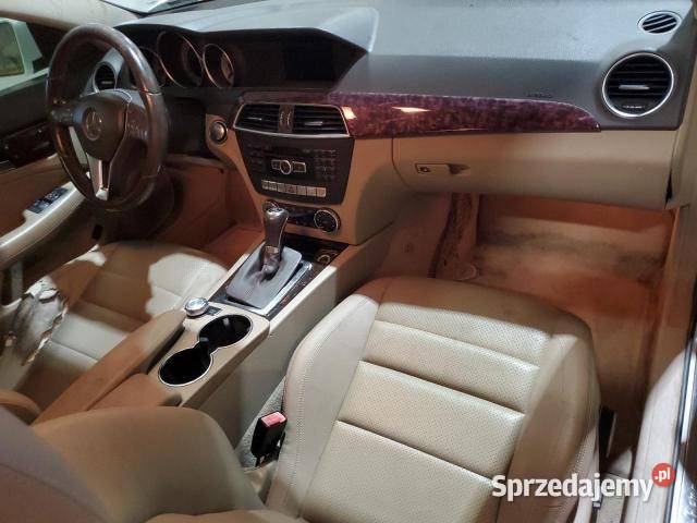 MERCEDESBENZ C 2014 z USA mazowieckie Warszawa sprzedam