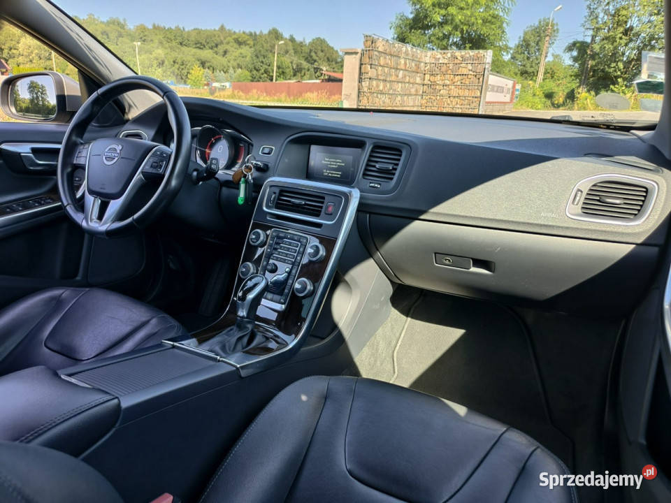 Volvo V60 20 diesel 150 automat skóra xenon małopolskie Kęty
