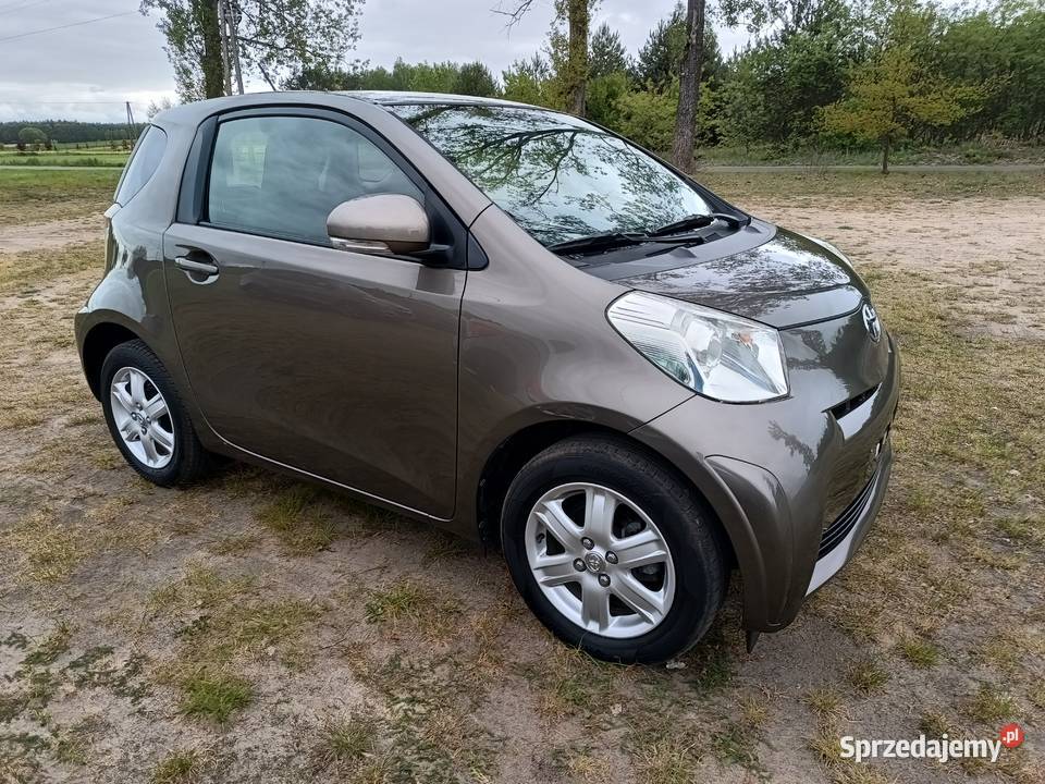 Toyota IQ 10 benzyna z klimatyzacją isofix iQ