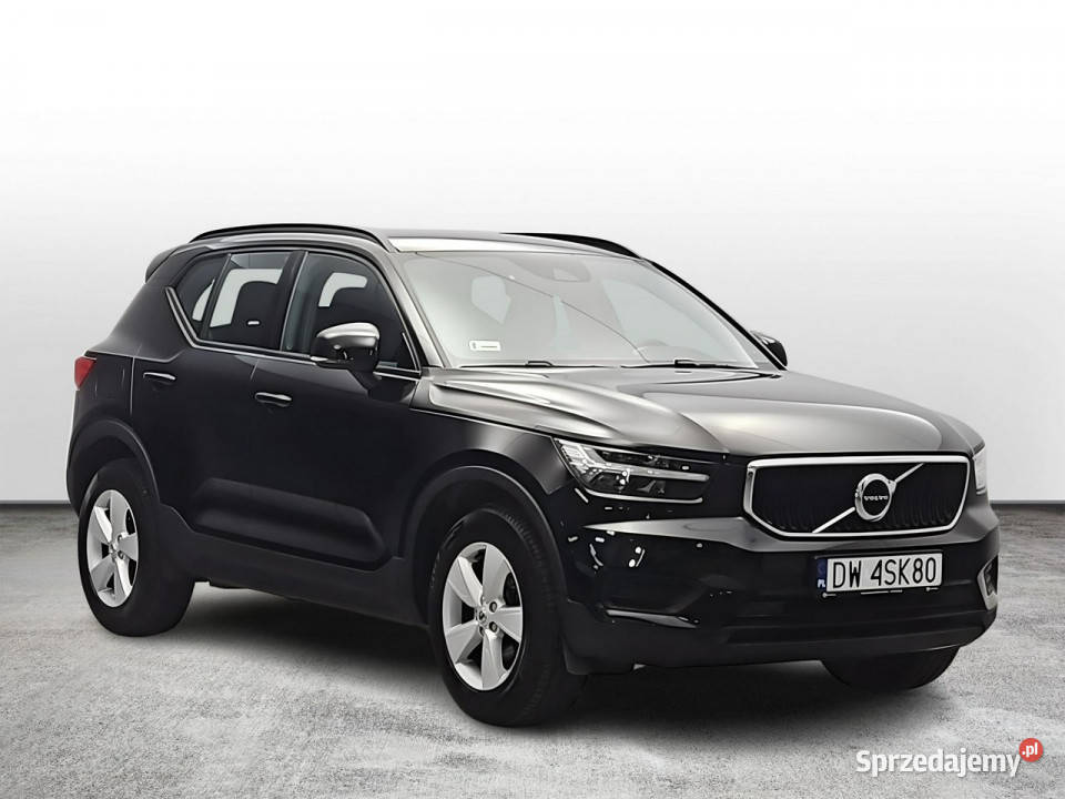 Volvo XC 40 T3 Momentum Core Z Polskiego Salonu wielofunkcyjna kierownica
