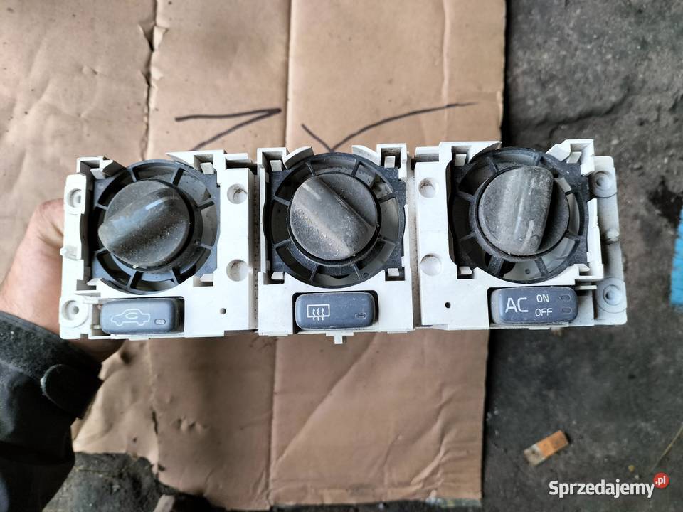 Panel nawiewu klimatyzacji VOLVO V40 S40 VOLVO Kamień-Kolonia