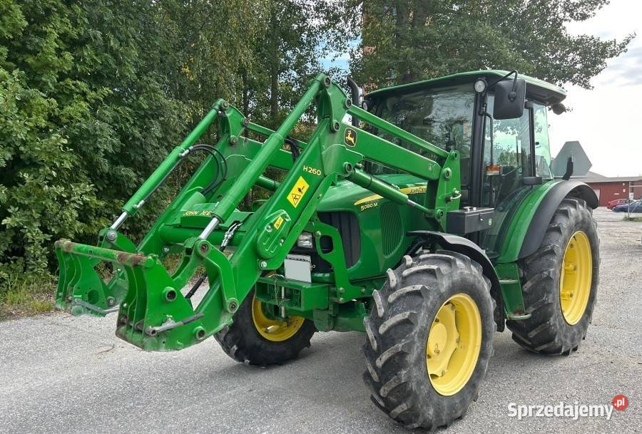Ciągnik John Deere 5080 M z ładowarką Biała