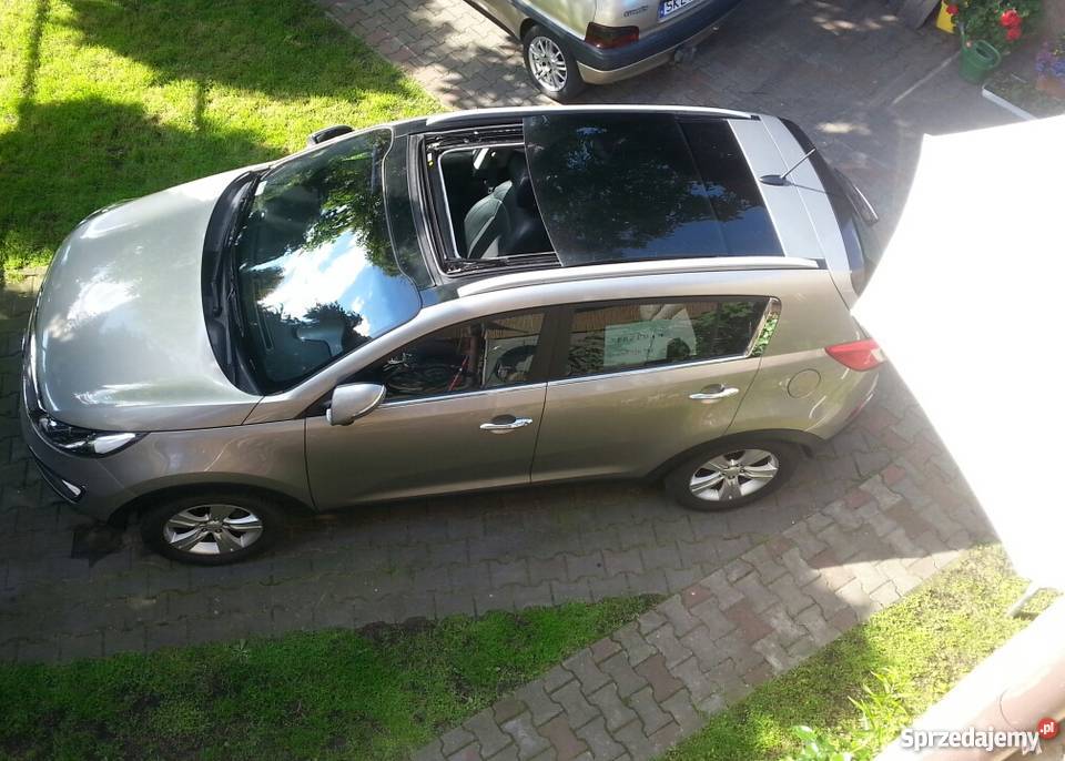 Kia Sportage 17 tdci szklany dach skóra 2012r Sportage Częstochowa