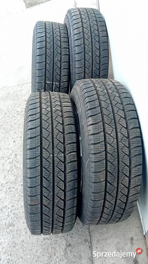 Goodyear Vector 4 Seasons Cargo 225x65r16 109107