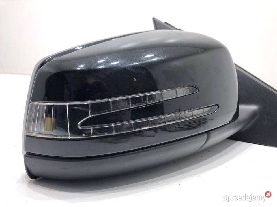 LUSTERKO PRAWY MERCEDES W176 Hatchback 1218