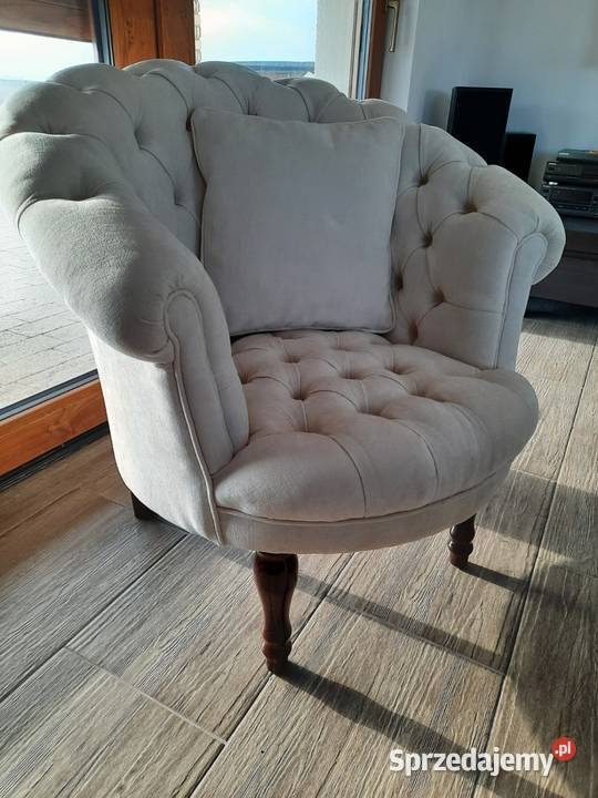 Elegancki pikowany fotel Chesterfield Fotele