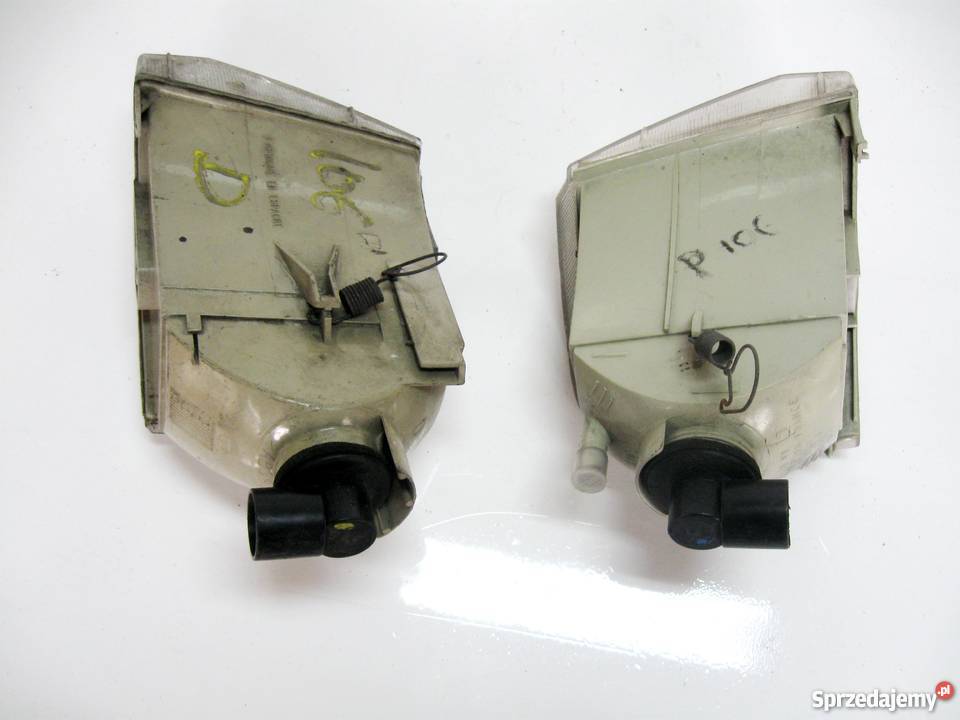 Kierunkowskaz przód Lewy prawy peugeot 106 Szczecinek