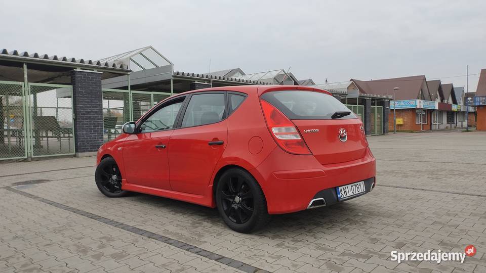 Hyundai i30 14 benzyna 109 Sport Pakiet Nowy nieuszkodzony Samochody osobowe Niepołomice