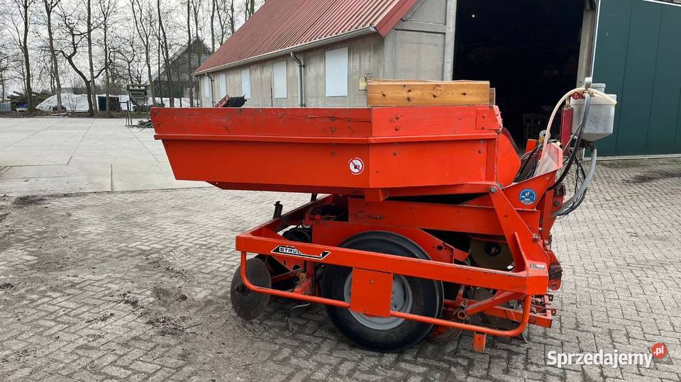 Sadzarka structural do ziemniaków nieuszkodzony Zborówek sprzedam