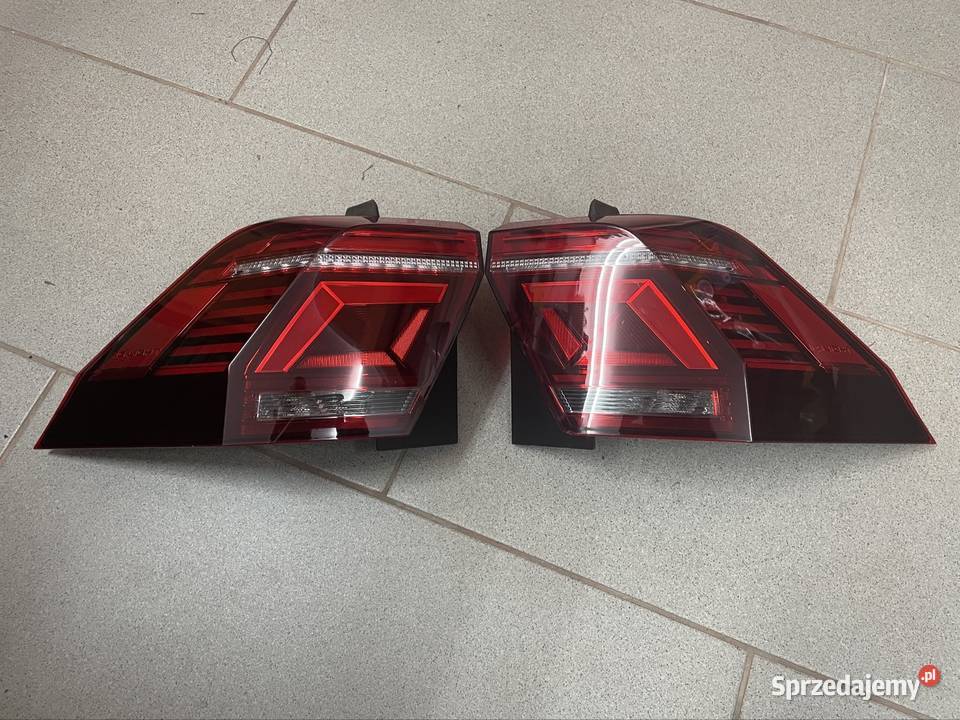 Lampy tył Tuareg II lift 2020 r