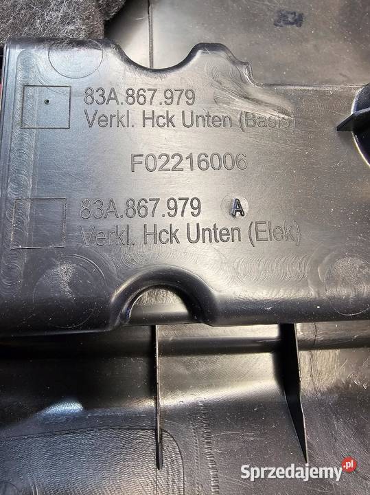 TAPICERKA KLAPY TYŁ PRAWA AUDI Q3 F3 83A867979A