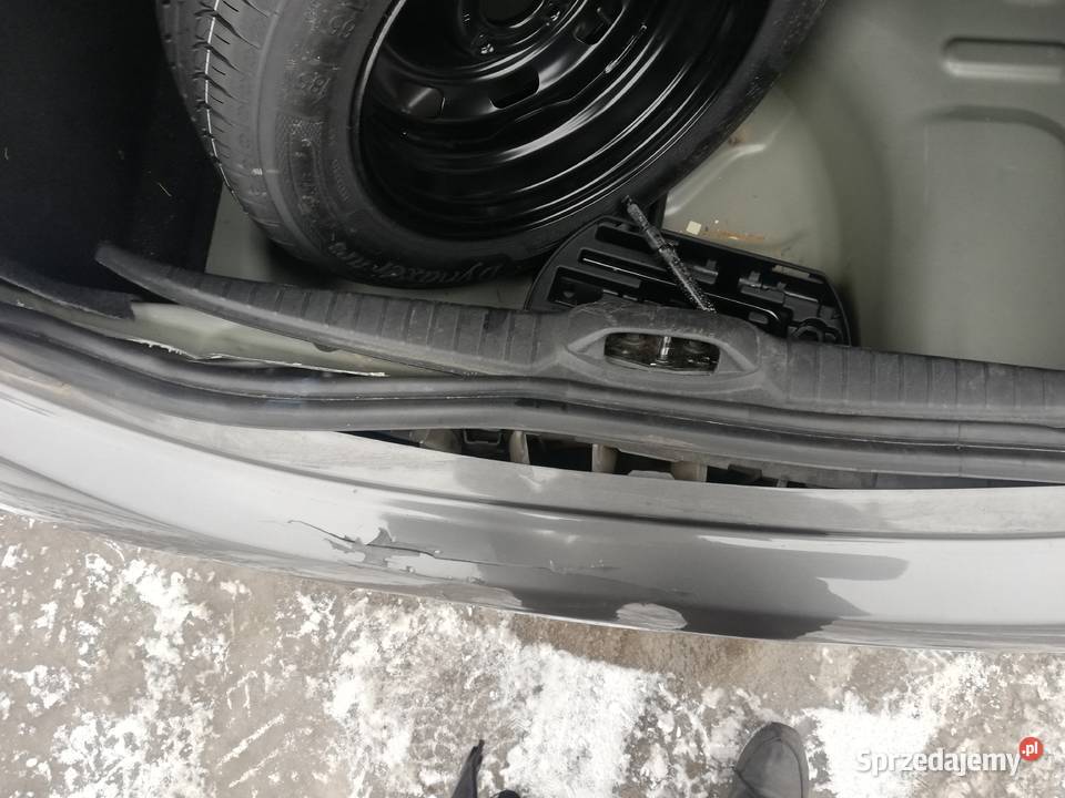 Peugeot 208 12 Etylina 2017 r benzyna wielkopolskie Września sprzedam