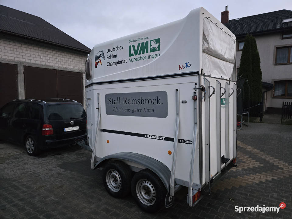 Przyczepa do przewozu koni zwierząt BLOMERT T2 Rok produkcji 2003 Tymianki-Skóry