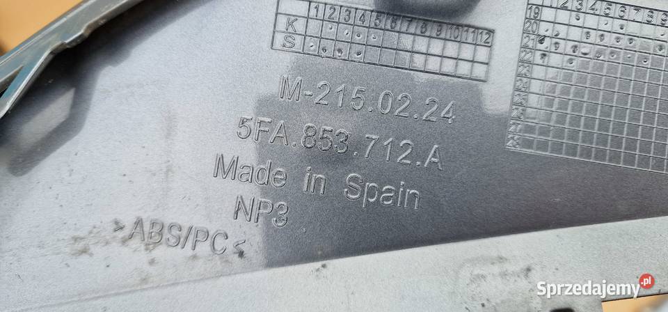 SEAT LEON 4 IV CUPRA 5FA LISTWA ZDERZAKA PRZÓD Bieleń