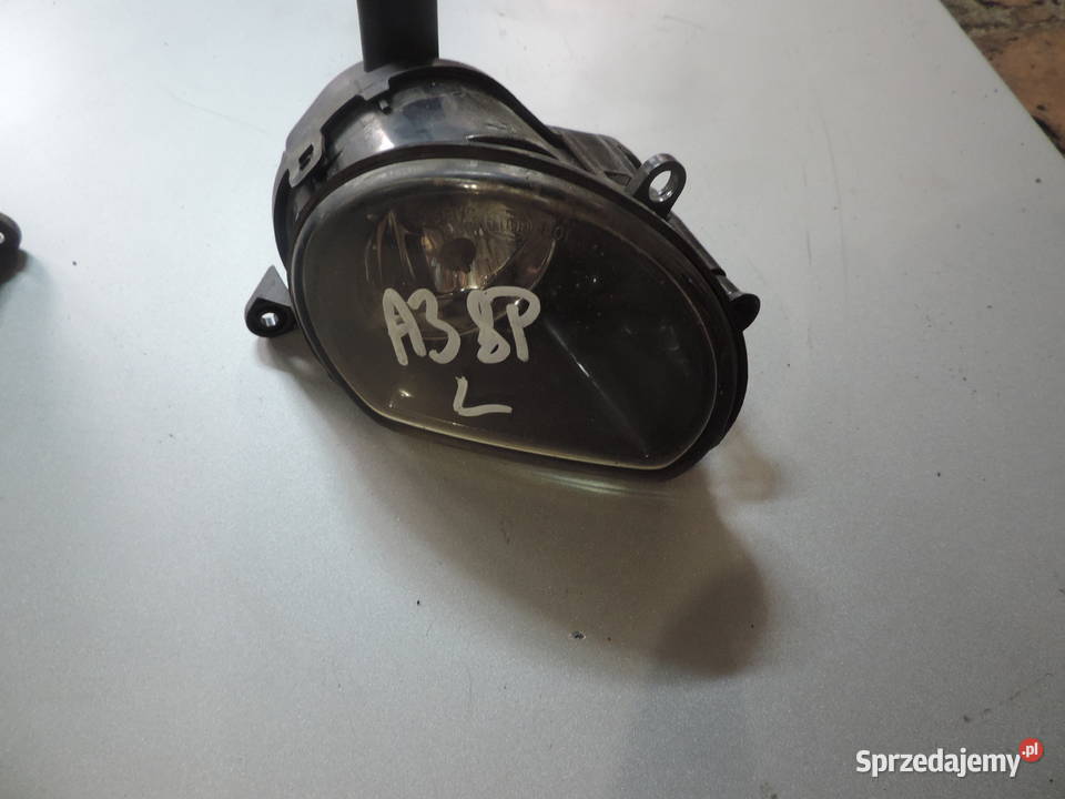 HALOGEN LEWY PRZÓD AUDI A3 8P 3D halogeny