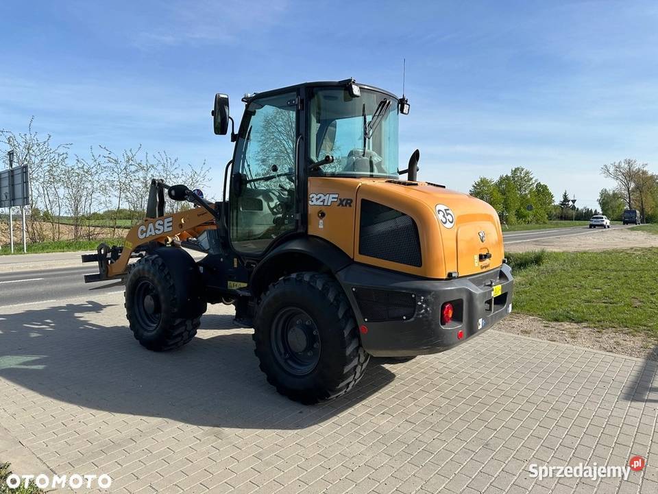 Case 321F XR 4x4 NOWA 186h Łomża