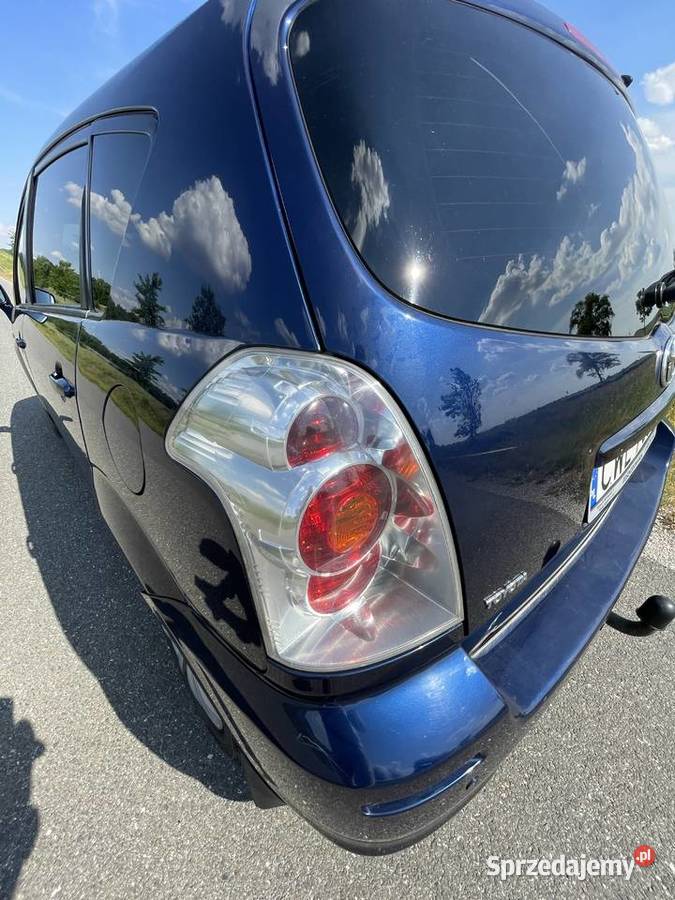 Toyota Corolla Verso 2007 silnik 22 D4D moc 136 diesel Wieniec