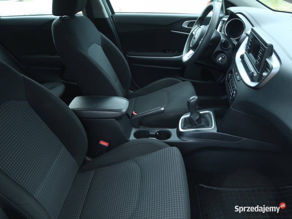 Kia Ceed 10 TGDI mazowieckie Piaseczno