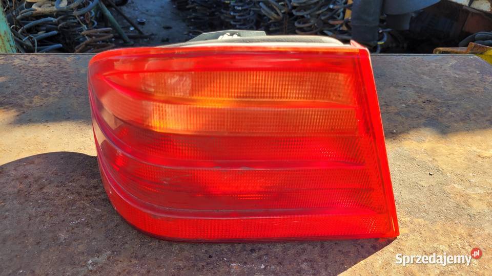 Lampa tylna lewa Mercedes E klasa W210 Łagów
