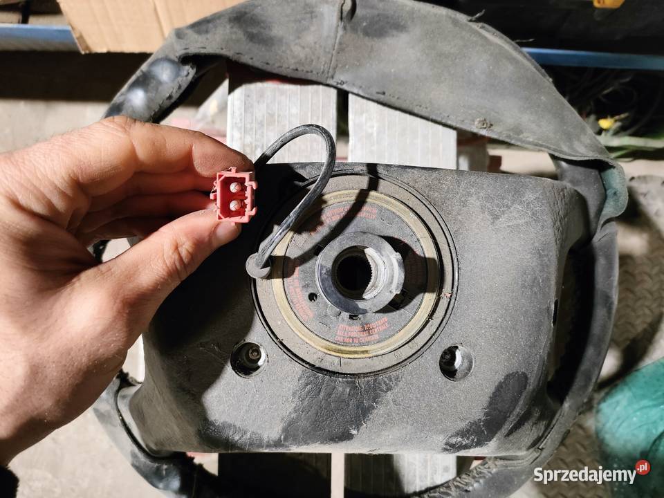 Kierownica skórzana airbag Audi 80 100 200 c3 V8 osobowe Środa Wielkopolska