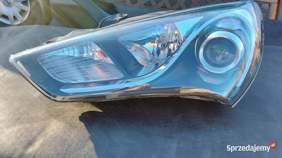 Lampa przednia L Hunday Genesis Coupe Lampy przednie Brzesko