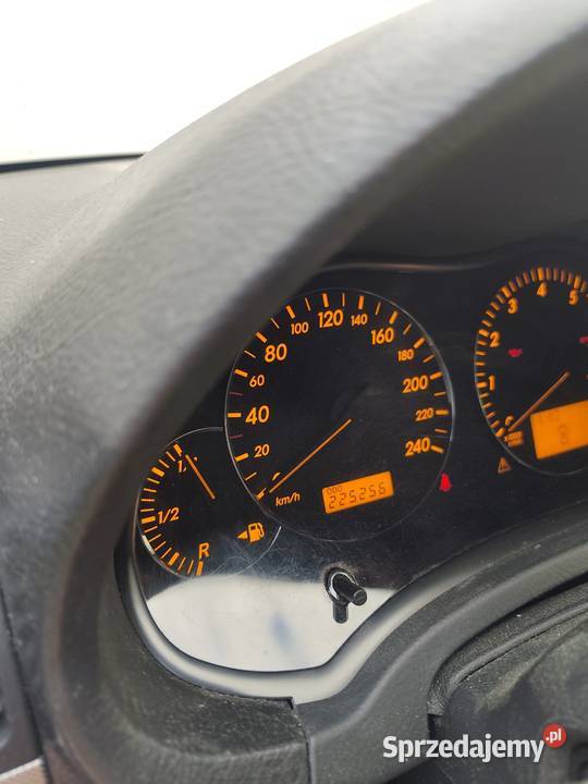 Toyota Avensis T 25 kombi hak Łomża