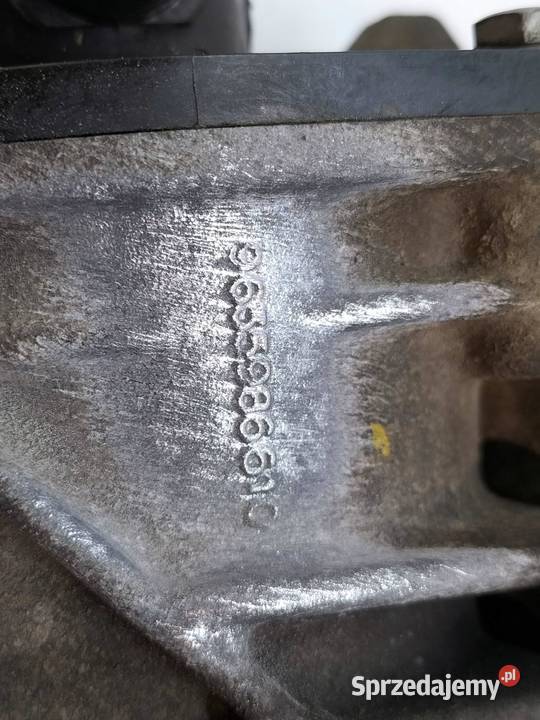POMPA WODY 9635986610 14 8V Peugeot 307 I osobowe sprzedam