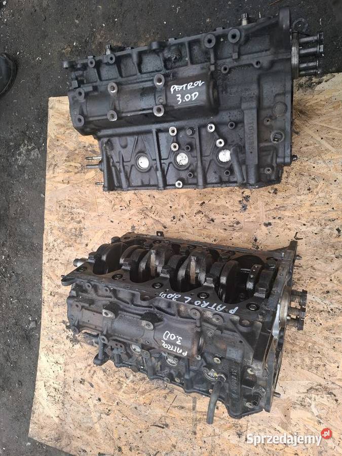 NISSAN PATROL 30 DI Y61 ZD30 silnik dół blok wał Blok silnika