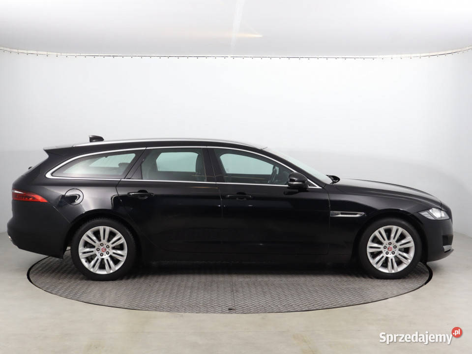 Jaguar XF 25d AWD komputer pokładowy dolnośląskie Bielany Wrocławskie