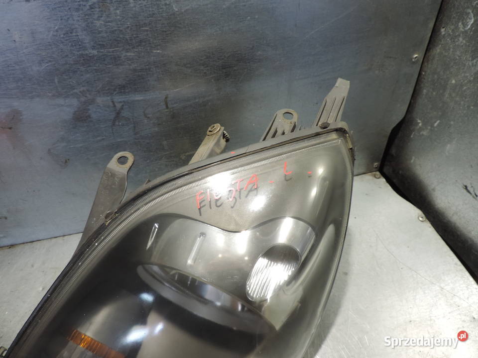 FORD FIESTA MK6 LIFT REFLEKTOR LAMPA LEWY PRZÓD Nowy Sącz